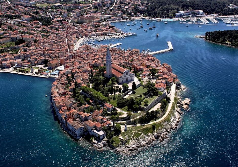 Two-bedroom apartment REA in Rovinj