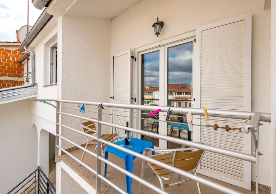 Apartment Dezela with two balconies