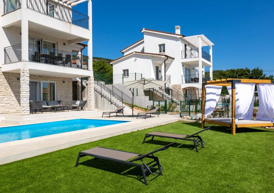 Diminici Villas / 5 bedroom villa with pool and panoramic sea view 2F