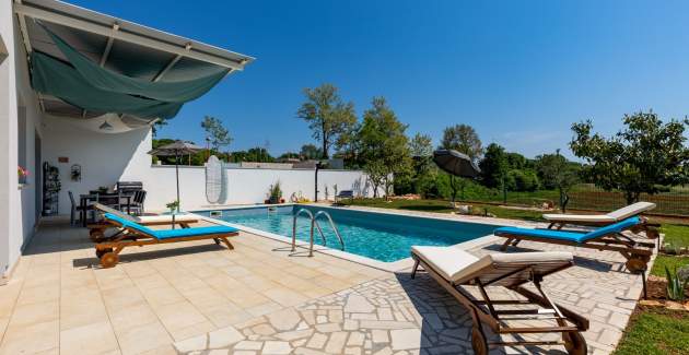 Holiday house with pool near Rovinj