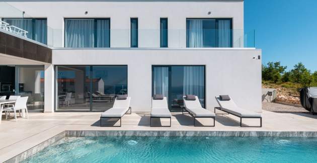 Villa Aristea mit Meerblick, Whirlpool und Infinity-Pool