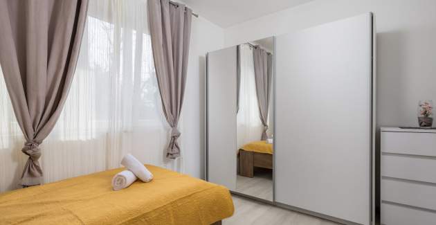 Apartment mit zwei Schlafzimmern REA in Rovinj