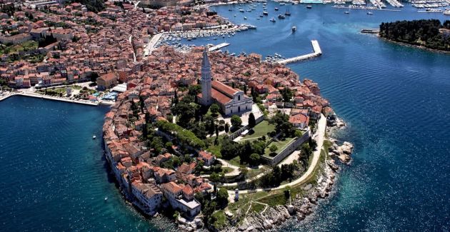 Sorgenfrei two-bedroom apartment in Rovinj Old Town