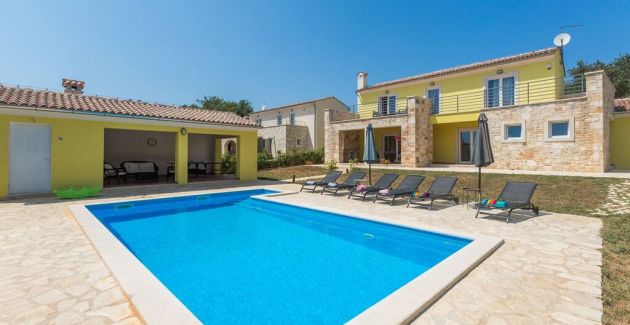 Countryside Villa - Violetta with pool and garden