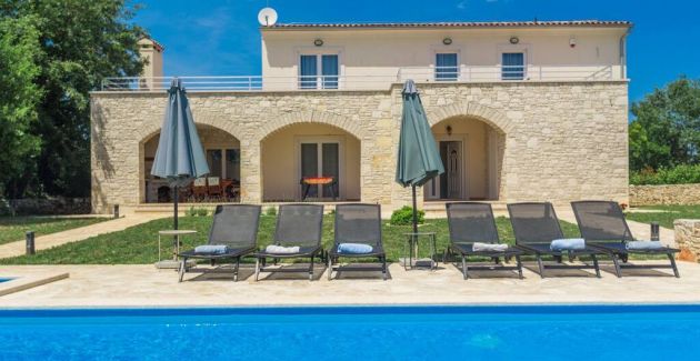 Countryside Villa - Diletta with pool and garden