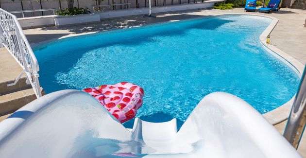 Five bedroom villa Emily with pool in Medulin