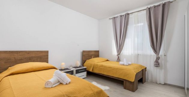 Two-bedroom apartment REA in Rovinj