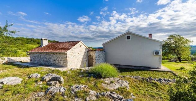 Holiday home Ante with beautiful private garden