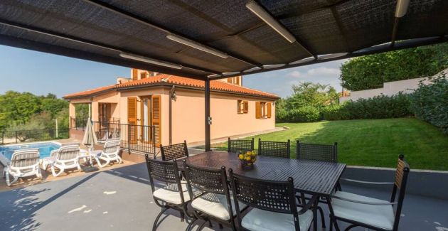 Charming villa Marina with pool near Poreč