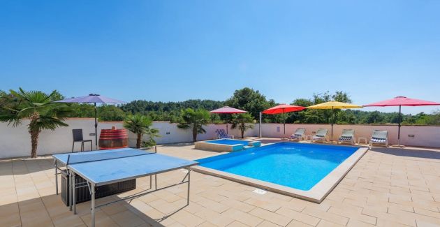 Holiday house in Istria with pool and hydromassage