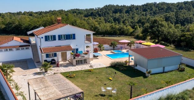 Holiday house in Istria with pool and hydromassage