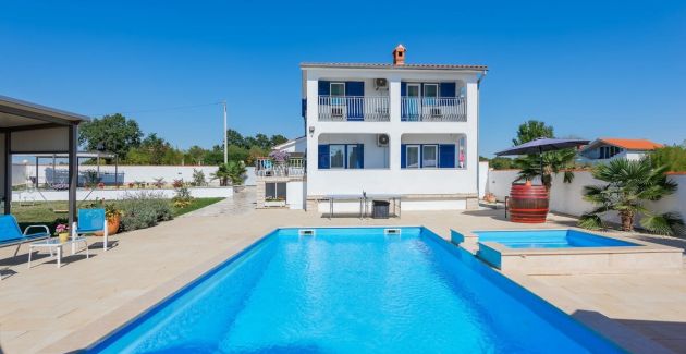 Holiday house in Istria with pool and hydromassage