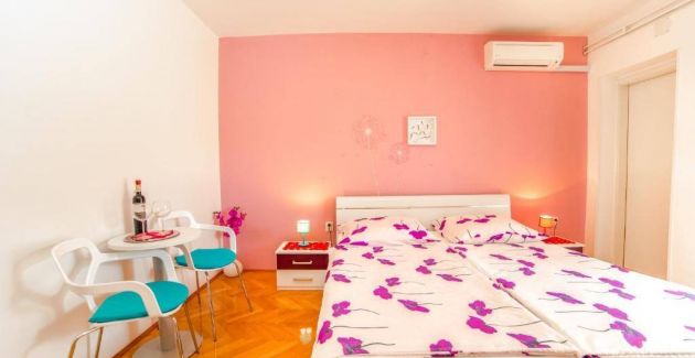 Guest House Marica - Double room with terrace S1