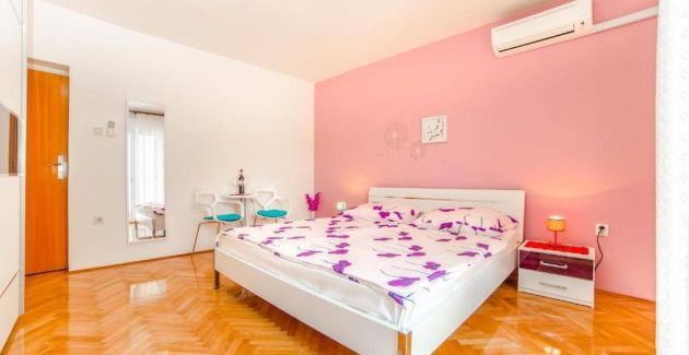 Guest House Marica - Double room with terrace S1