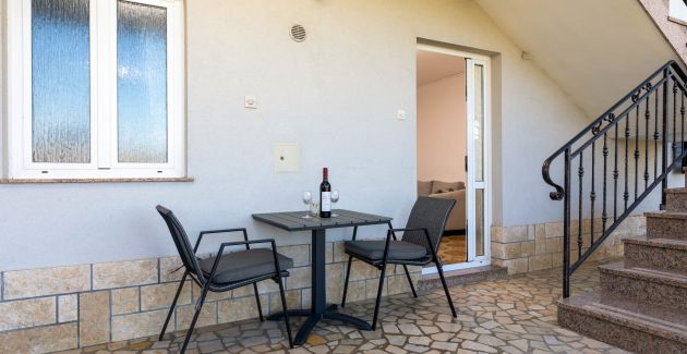 Lovely house LINDI in Poreč- one-bedroom apartment