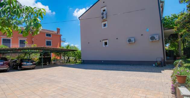 Appartamenti Kristina / Studio per 3 persone con terrazza e parcheggio privato