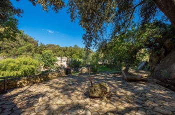 Holiday House Cave Romana