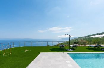 Villa Atrium with heated pool, sea view & jacuzzi