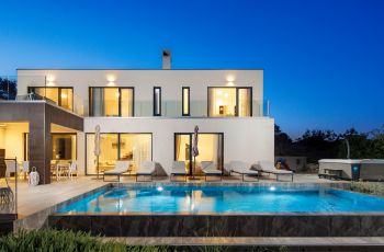 Villa Aristea with sea view, jacuzzi&infinity pool