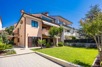 Olea Magica / 2B Apt Bianchera with terrace