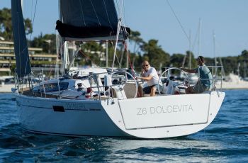 Yacht Z6 Dolcevita