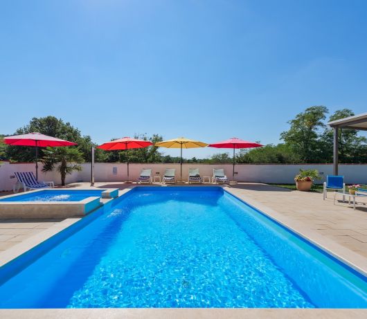 Casa vacanze nell'Istria rurale con piscina e idromassaggio
