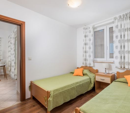 Appartamento con due camere da letto NIKI vicino a Rovigno