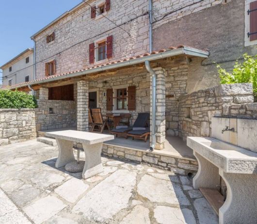 Ferienhaus Maria mit zwei Schlafzimmern im Dorf in der Nähe von Rovinj