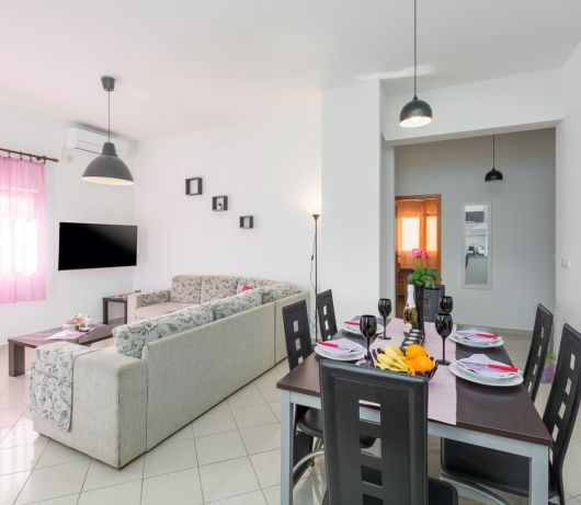 Comfortable 2-bedroom apartment Bruno with terrace