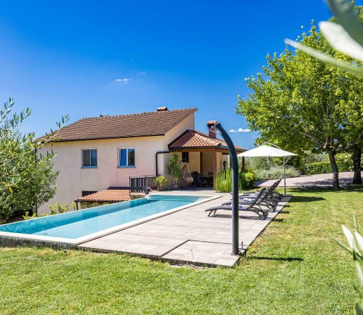 Holiday Home with pool and garden - Tervis