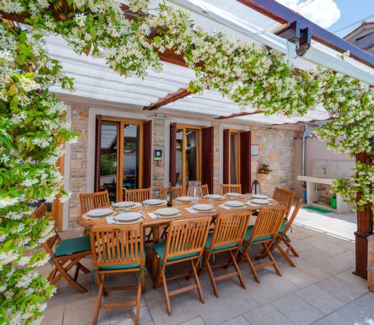 Rustic Villa Diana with pool near Rovinj