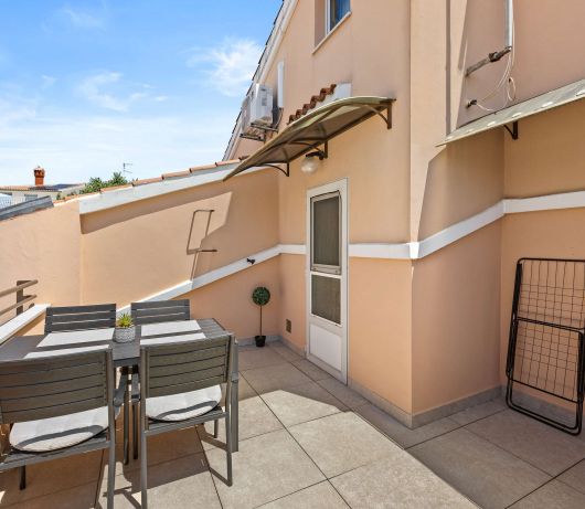 Olea Magica / 2B Apt Bianchera with terrace