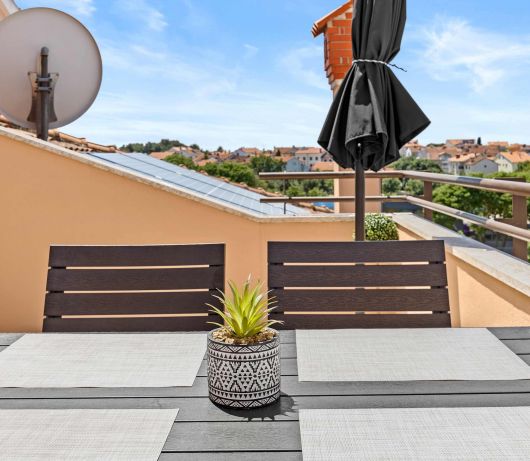 Olea Magica / 2B Apt Bianchera with terrace