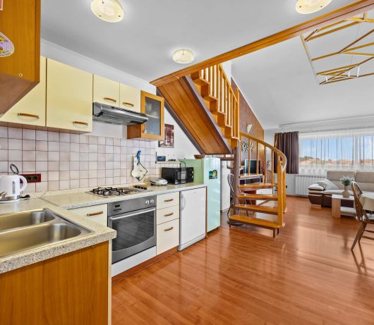 Olea Magica / 2B Apt Bianchera with terrace
