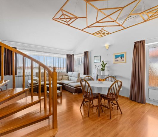 Olea Magica / 2B Apt Bianchera with terrace