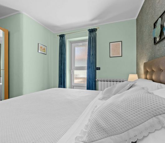 Olea Magica / 2B Apt Bianchera with terrace