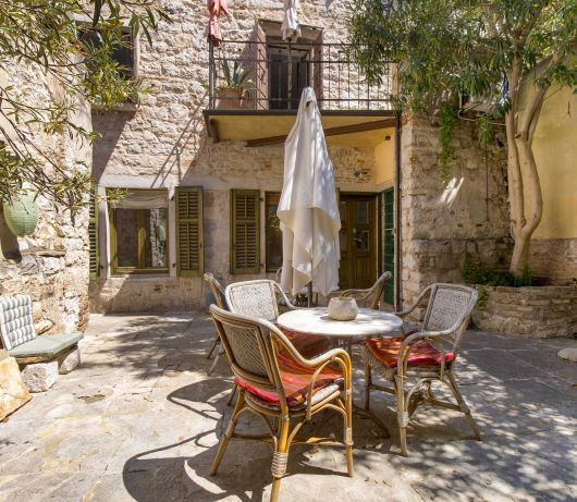 Apartment Dei Fiori 1