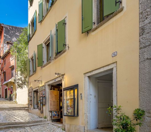 Apartment Dei Fiori 2