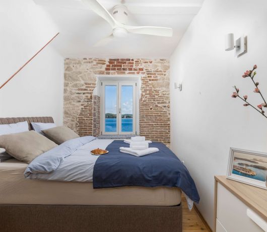 Blue Pearl Apartment