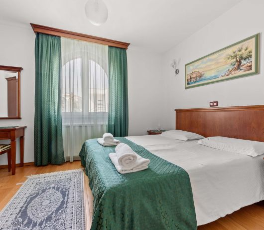 One-bedroom apartment with balcony at Villa Armin
