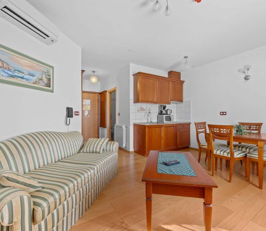 One-bedroom apartment with balcony at Villa Armin