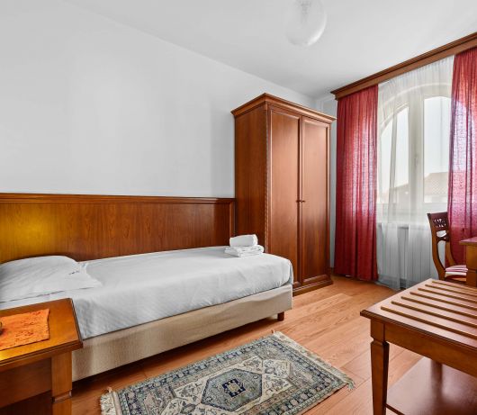 Two-bedrooms apartment with balcony at Villa Armin