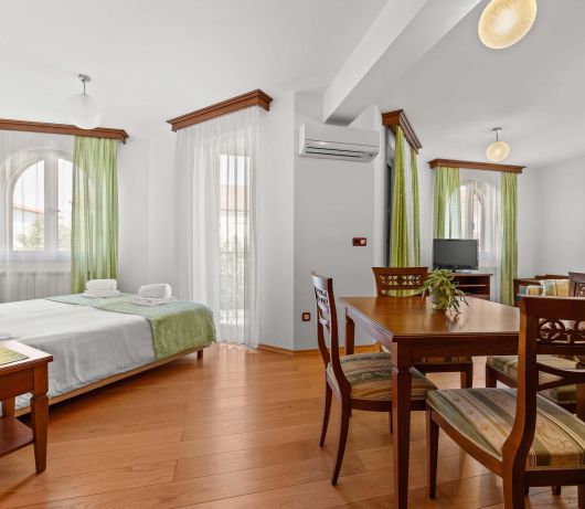 Studio apartment for 2 in Villa Armin