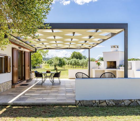 Holiday House Leo