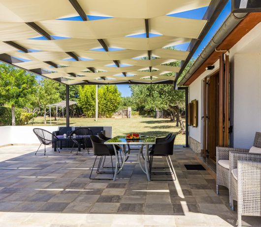 Holiday House Leo