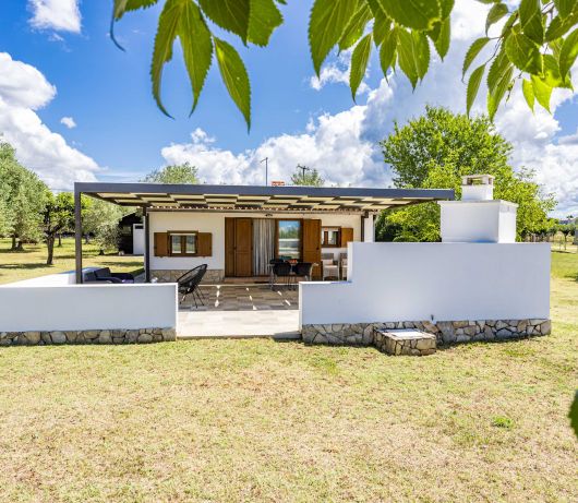 Holiday House Leo