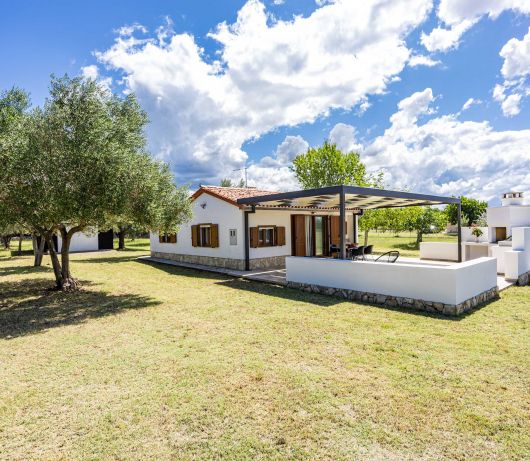 Holiday House Leo
