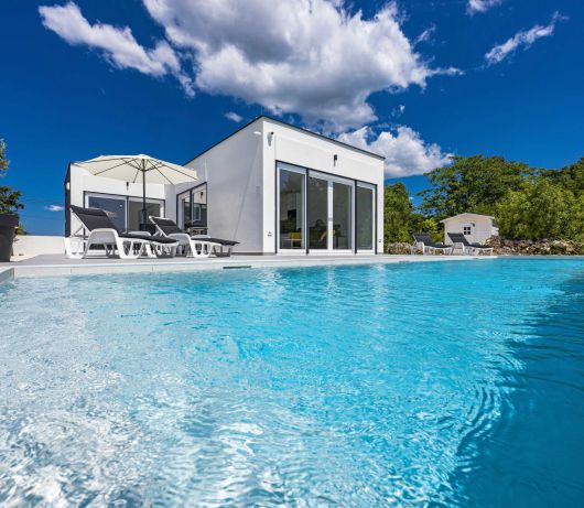 Villa Karoline with private pool