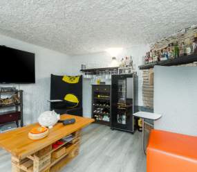 EventHouse / Two-bedroom apartment with balcony and BBQ area A3