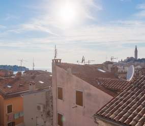 Stiloso monolocale del centro storico di Rovigno  / A2 con vista mare